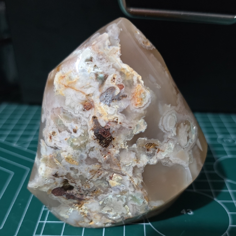 UV reactive Flower Agate Flame Carving